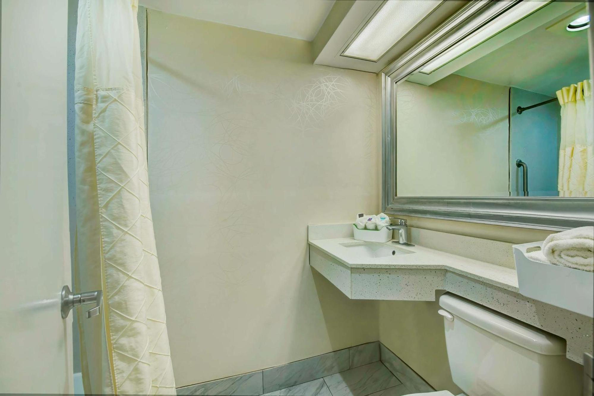Motel 6 Atlanta, Ga - Midtown Екстер'єр фото