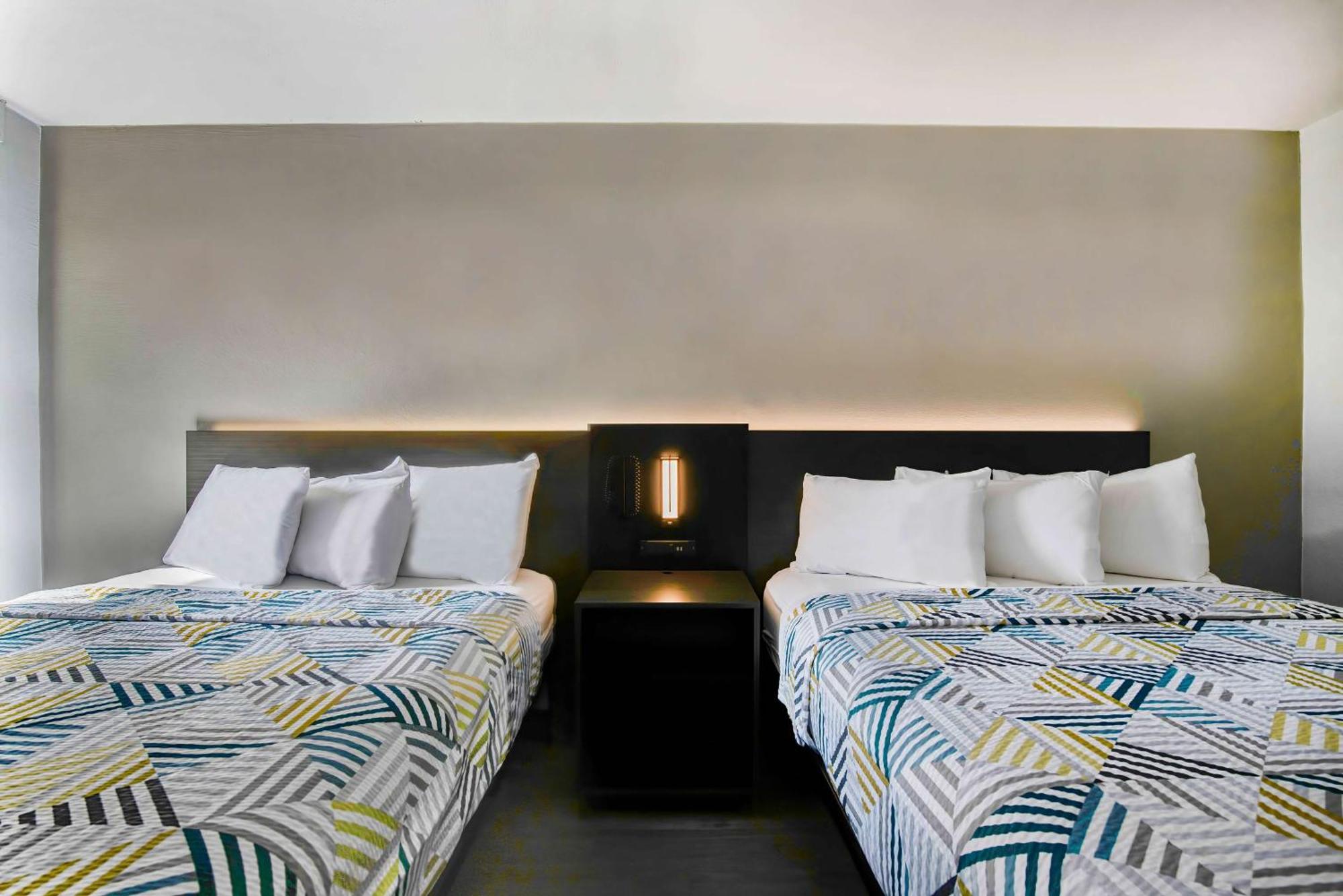 Motel 6 Atlanta, Ga - Midtown Екстер'єр фото