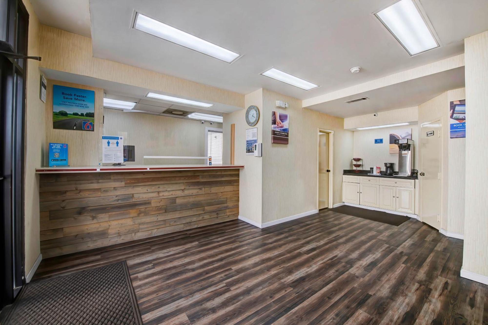 Motel 6 Atlanta, Ga - Midtown Екстер'єр фото