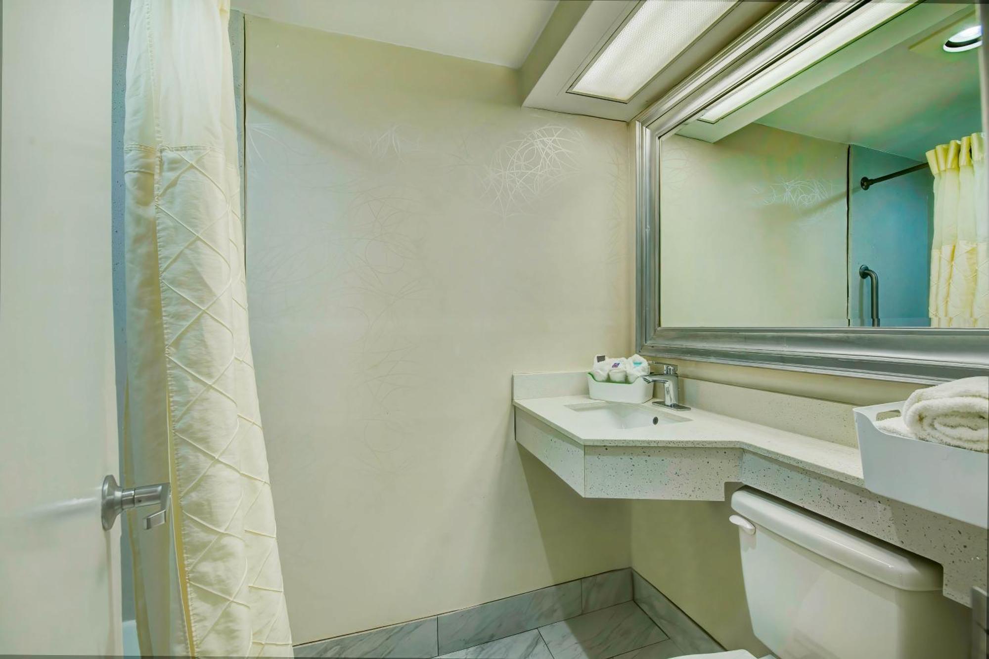 Motel 6 Atlanta, Ga - Midtown Екстер'єр фото