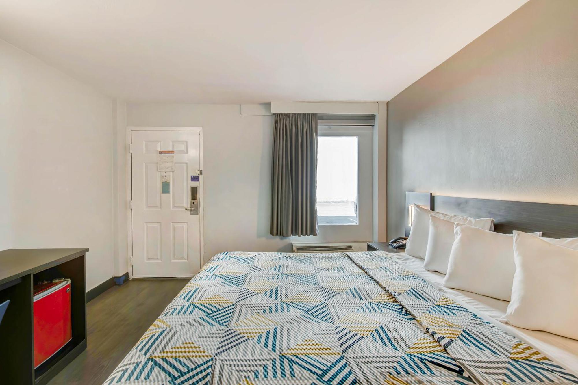 Motel 6 Atlanta, Ga - Midtown Екстер'єр фото