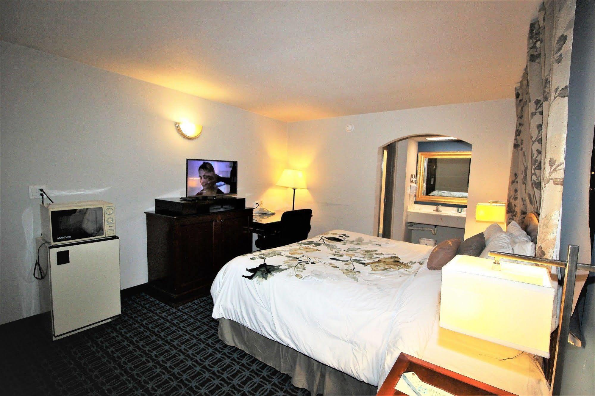 Motel 6 Atlanta, Ga - Midtown Екстер'єр фото